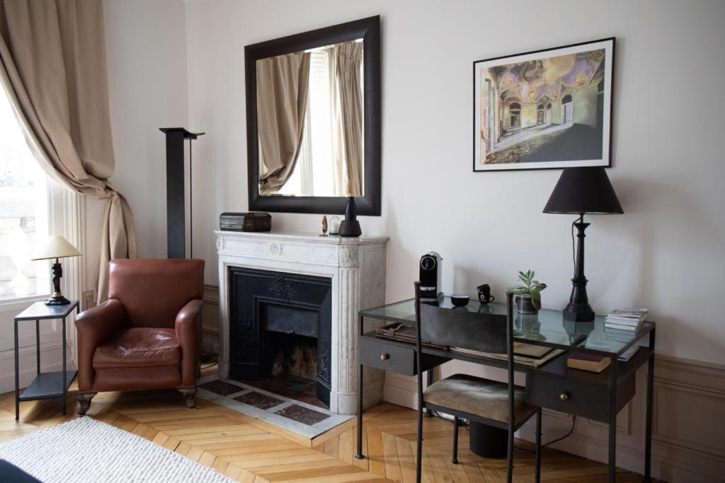 4 Bedroom Luxury Eiffel Tower