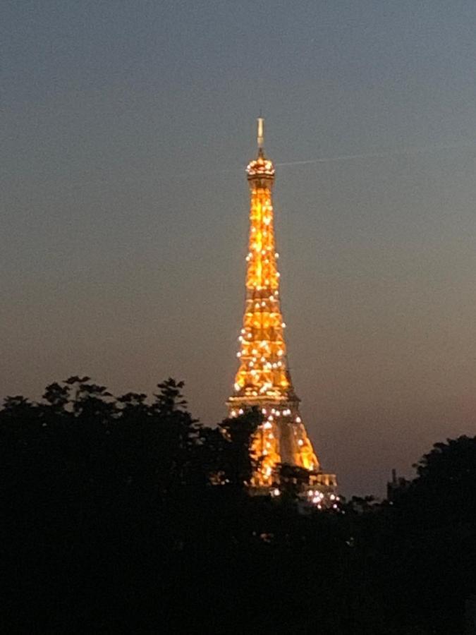 4 Bedroom Luxury Eiffel Tower Parijs