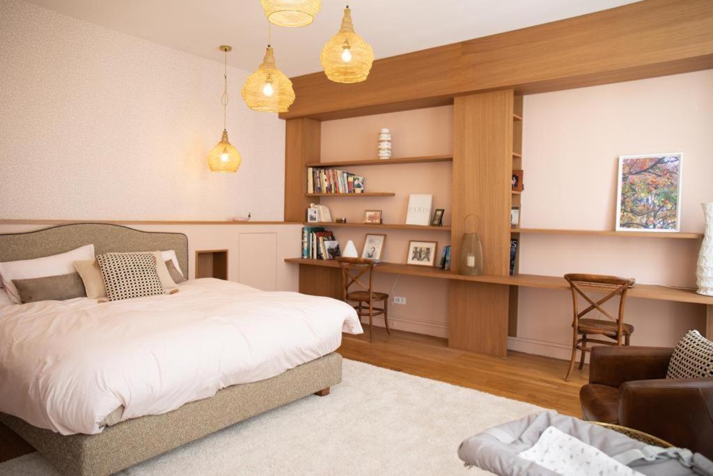 4 Bedroom Luxury Eiffel Tower Appartement Parijs